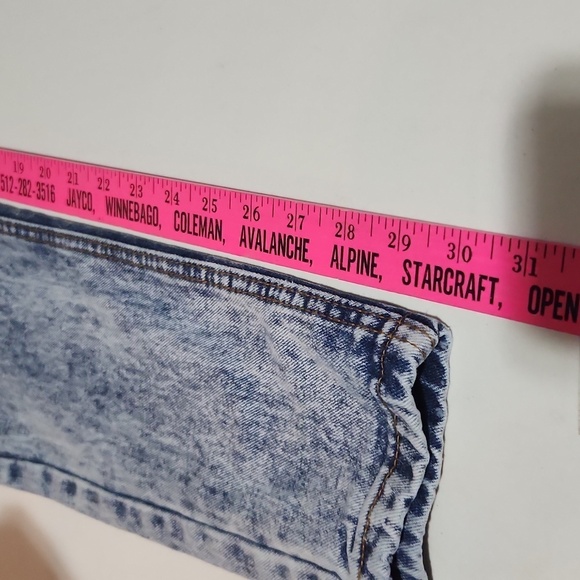 Distressed Womens Jeans Light Wash Size XS Rips Holes Distroyed Acis Wash Y2K - Picture 10 of 10